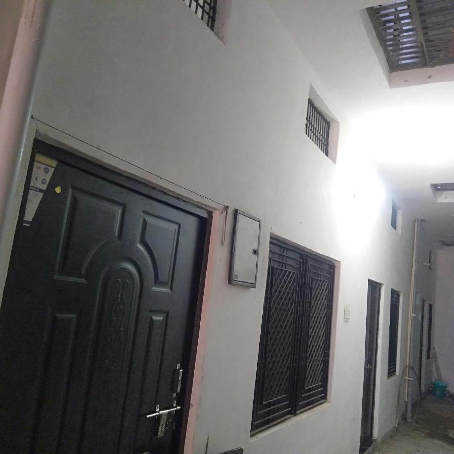 Guest house Lakshman *
