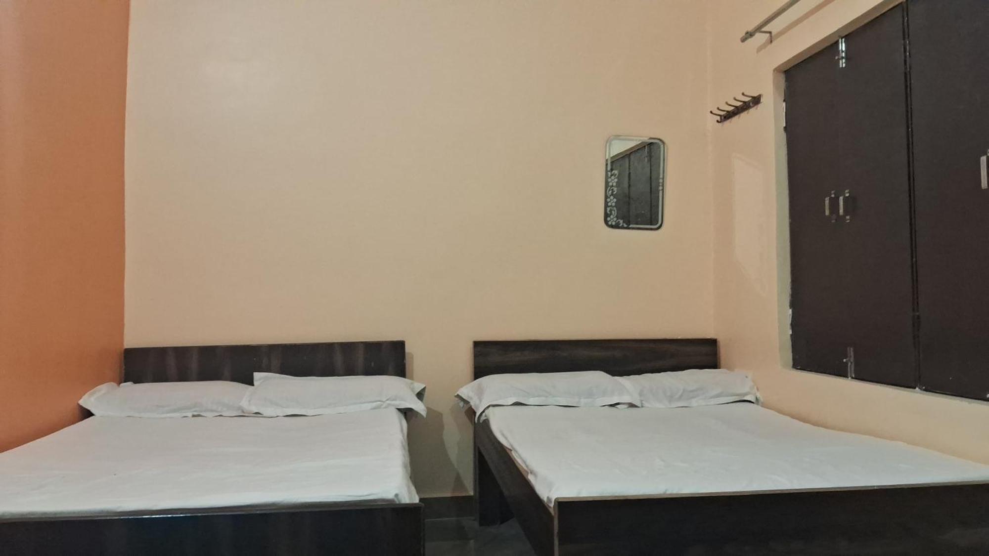 Guest house Lakshman